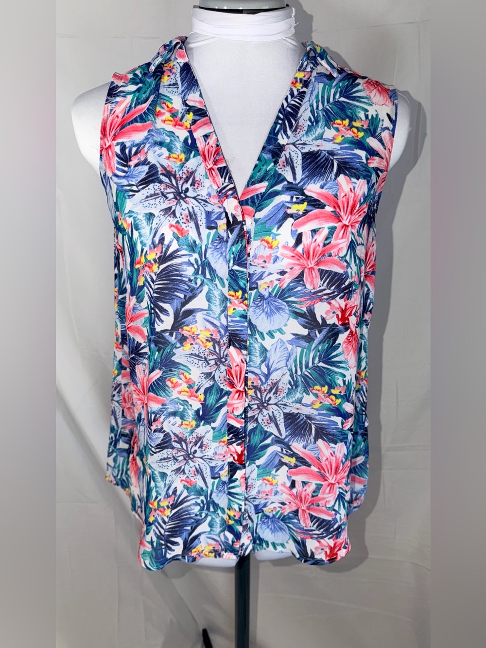 H&M Tropical Print Floral Sleeveless Top